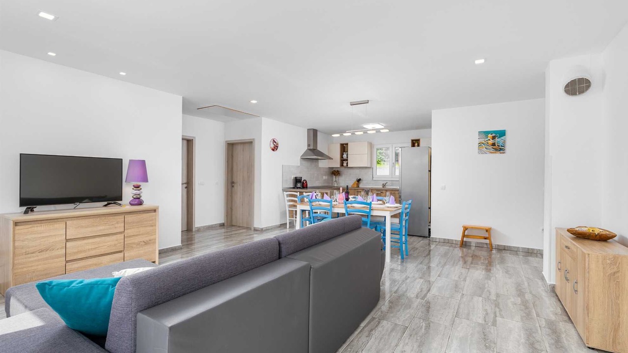Photo of Livingroom in Gabonjin