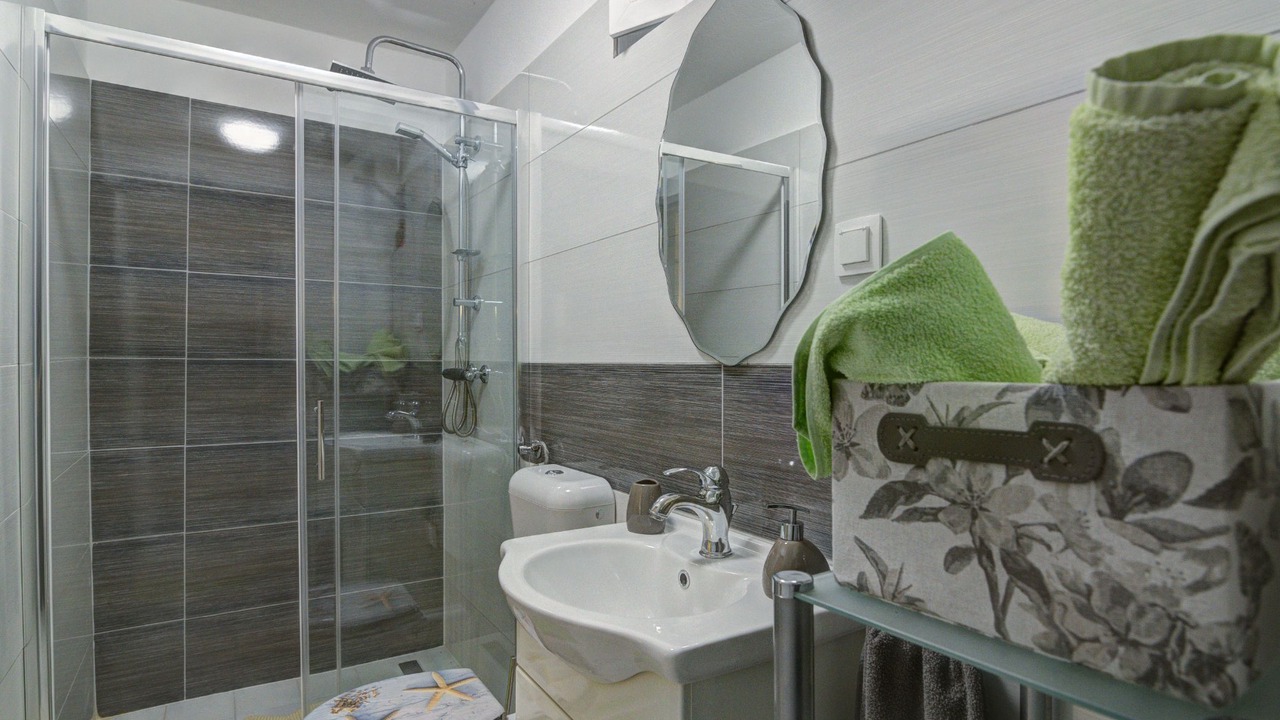 Photo of Bathroom in Vratarusa