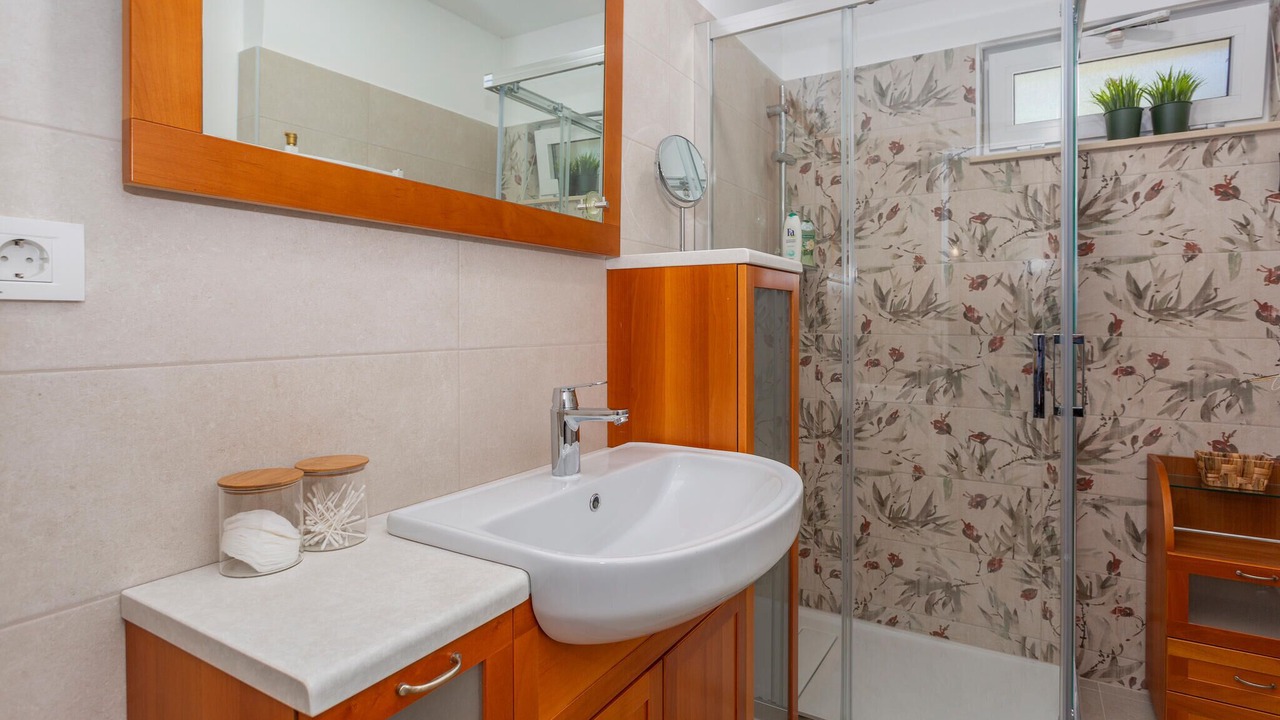 Photo of Bathroom in Sarsoni