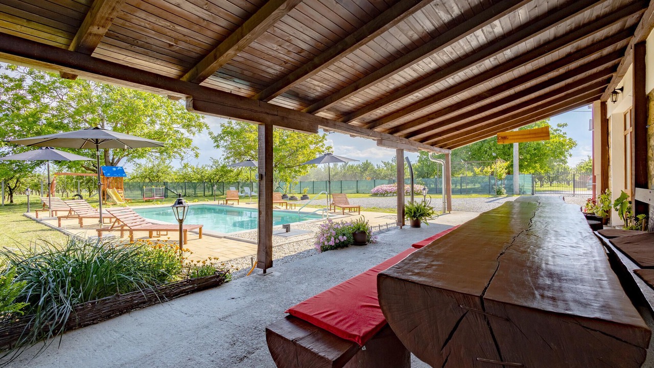 Photo of Outdoor in Velika