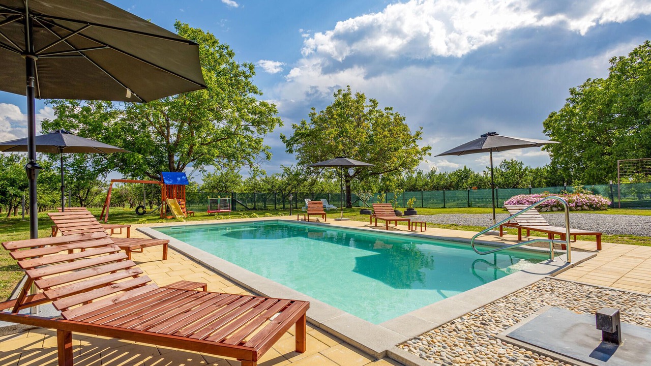 Photo of Outdoor in Velika