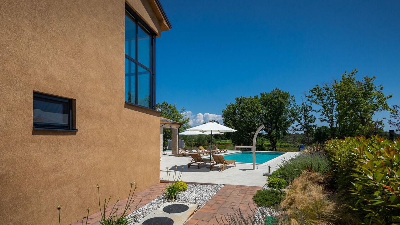 Photo of Outdoor in Kadumi