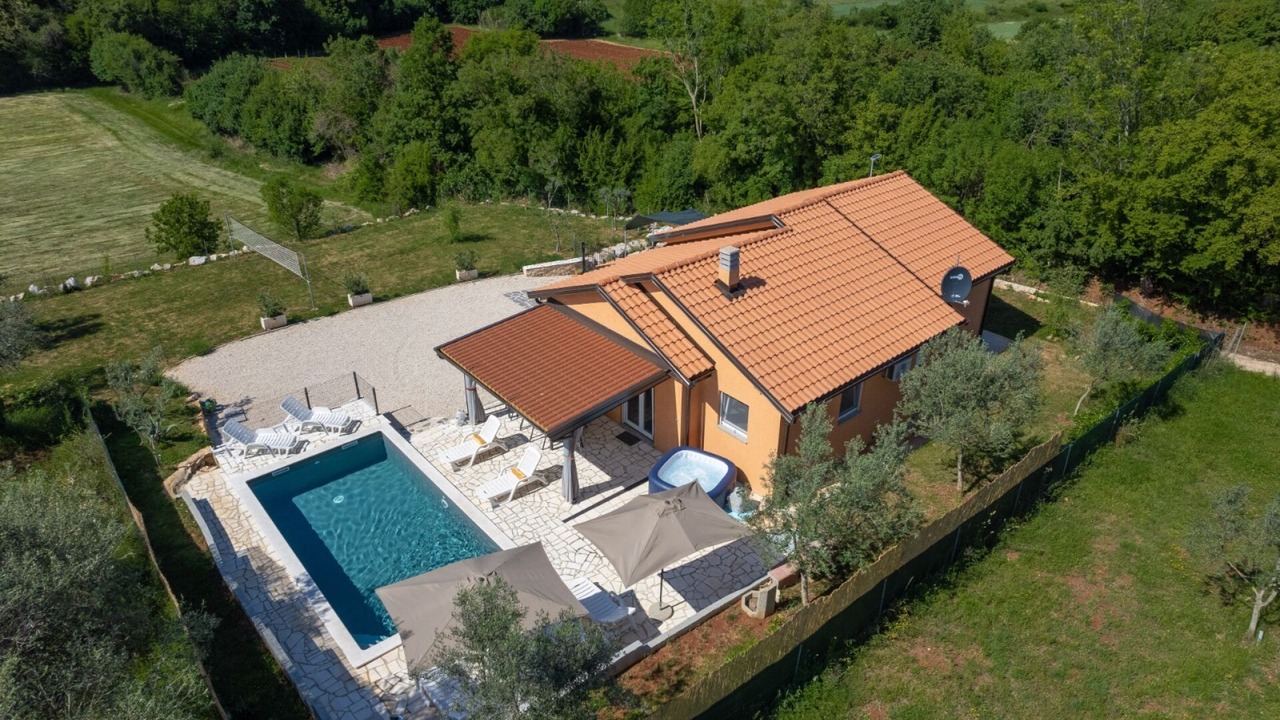 Photo of Outdoor in Radini