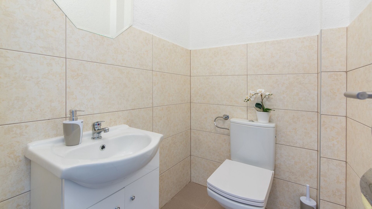 Photo of Bathroom in Radini