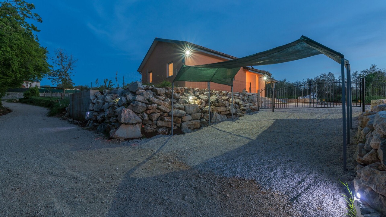 Photo of Outdoor in Radini