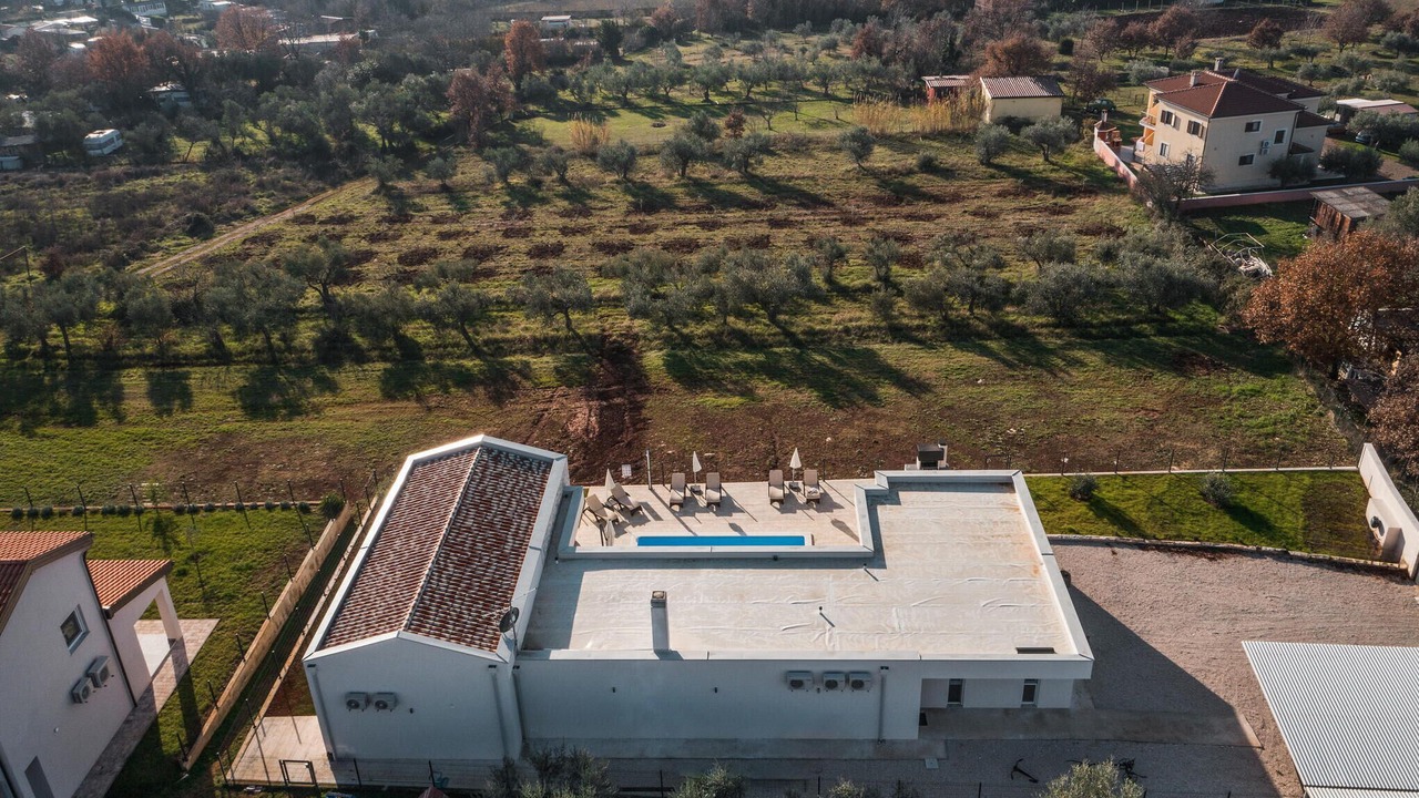 Photo of Others in Babici