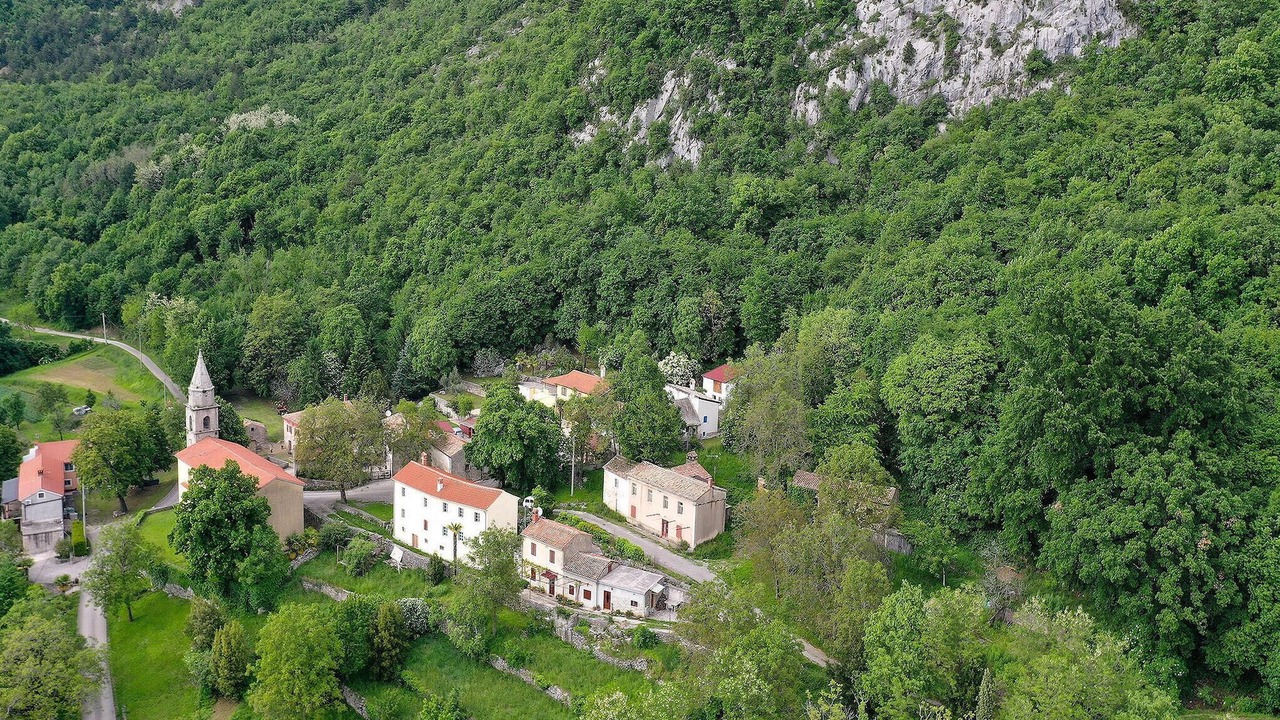 Photo of Others in Lupoglav