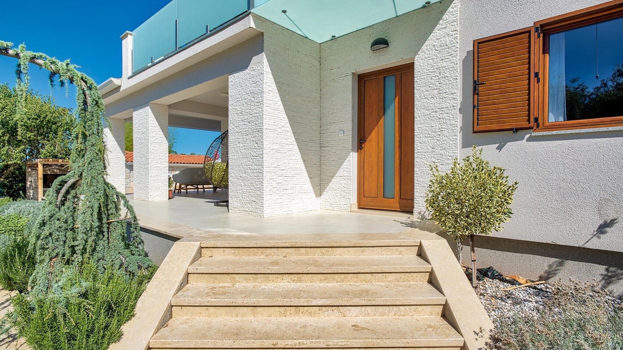 Photo of Others in Radini