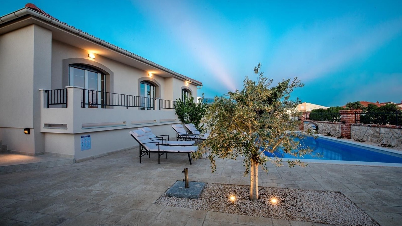 Photo of Outdoor in Barbat na Rabu