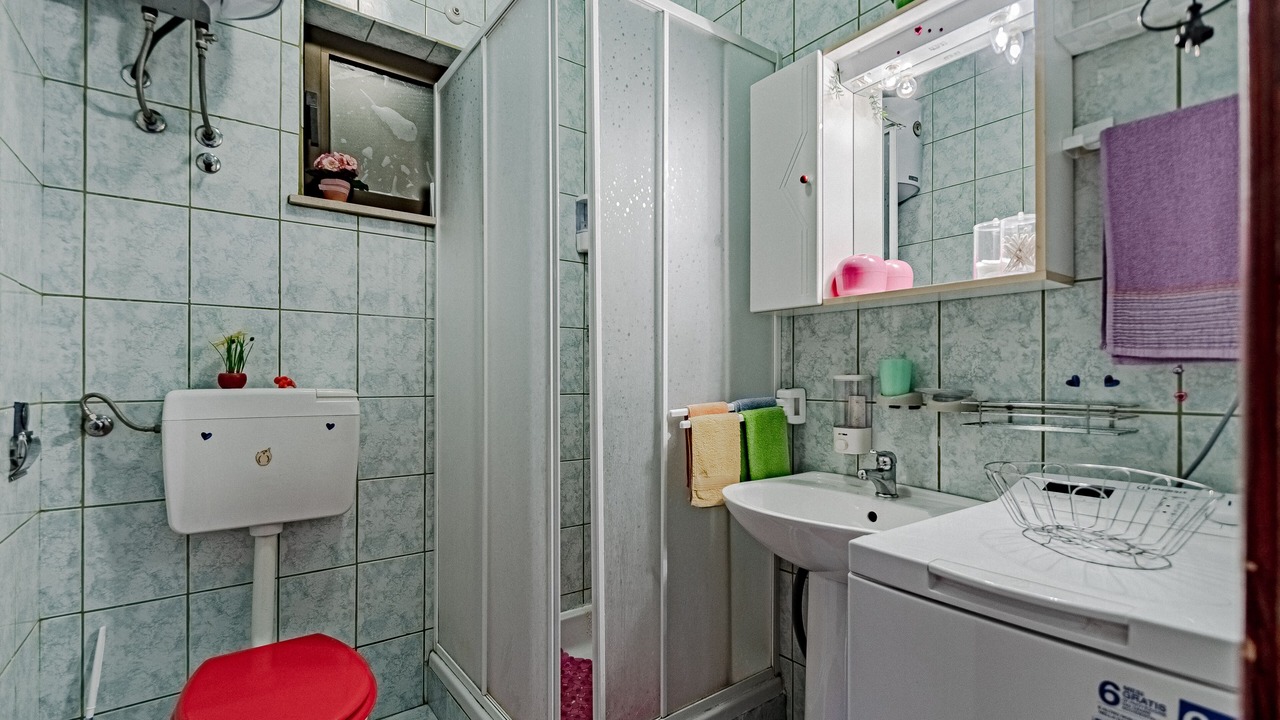 Photo of Bathroom in Kneza