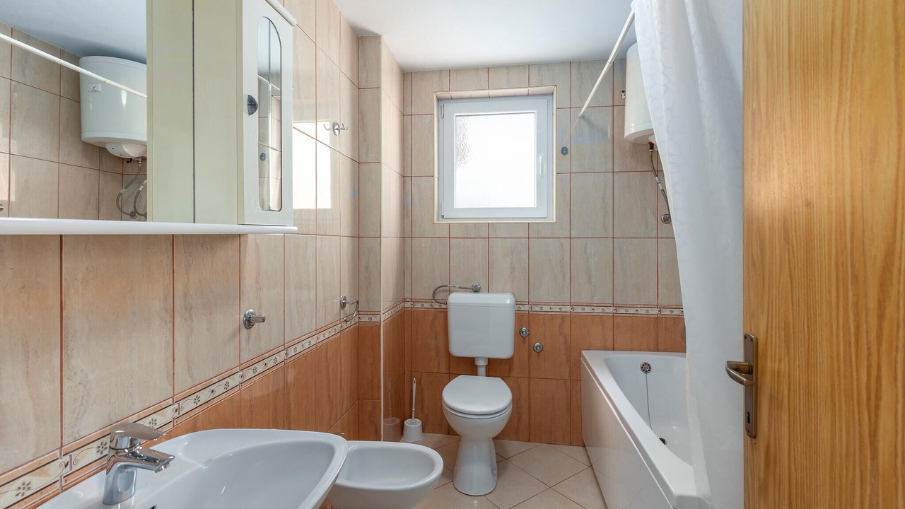 Photo of Bathroom in Omisalj