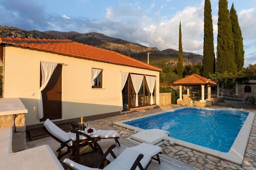 Photo of Outdoor in Mihanici