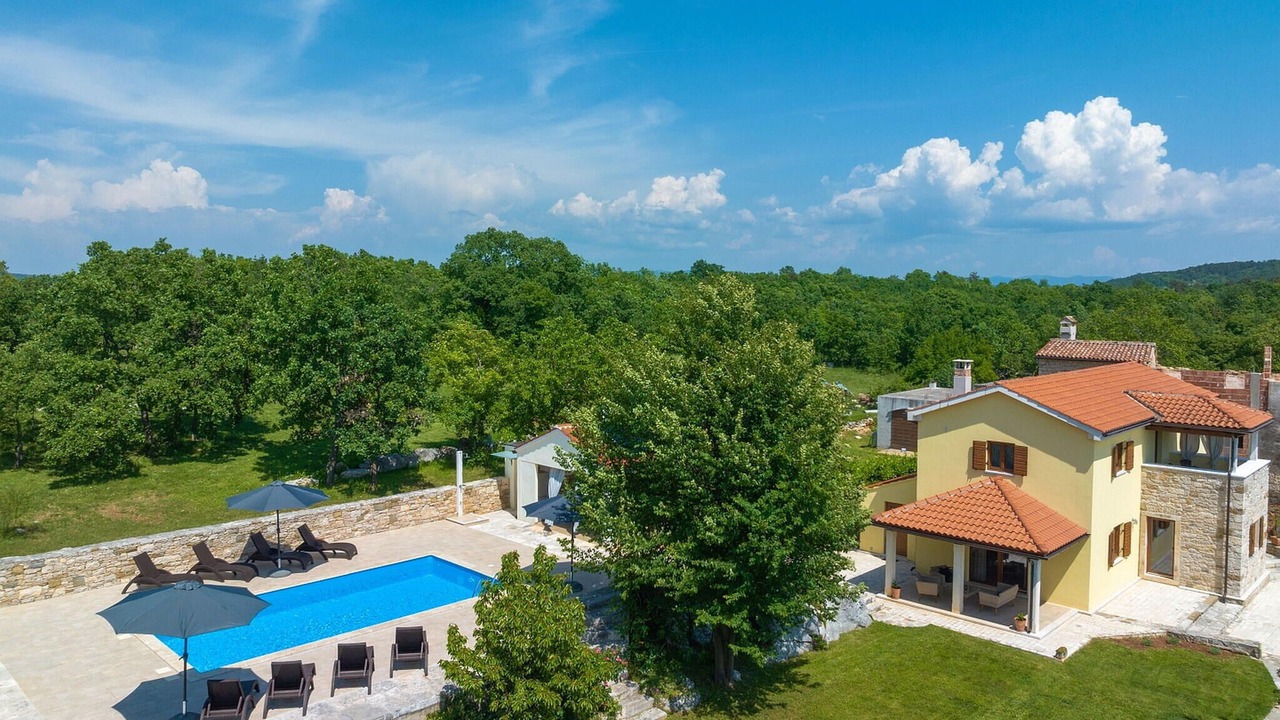 Photo of Outdoor in Makovci