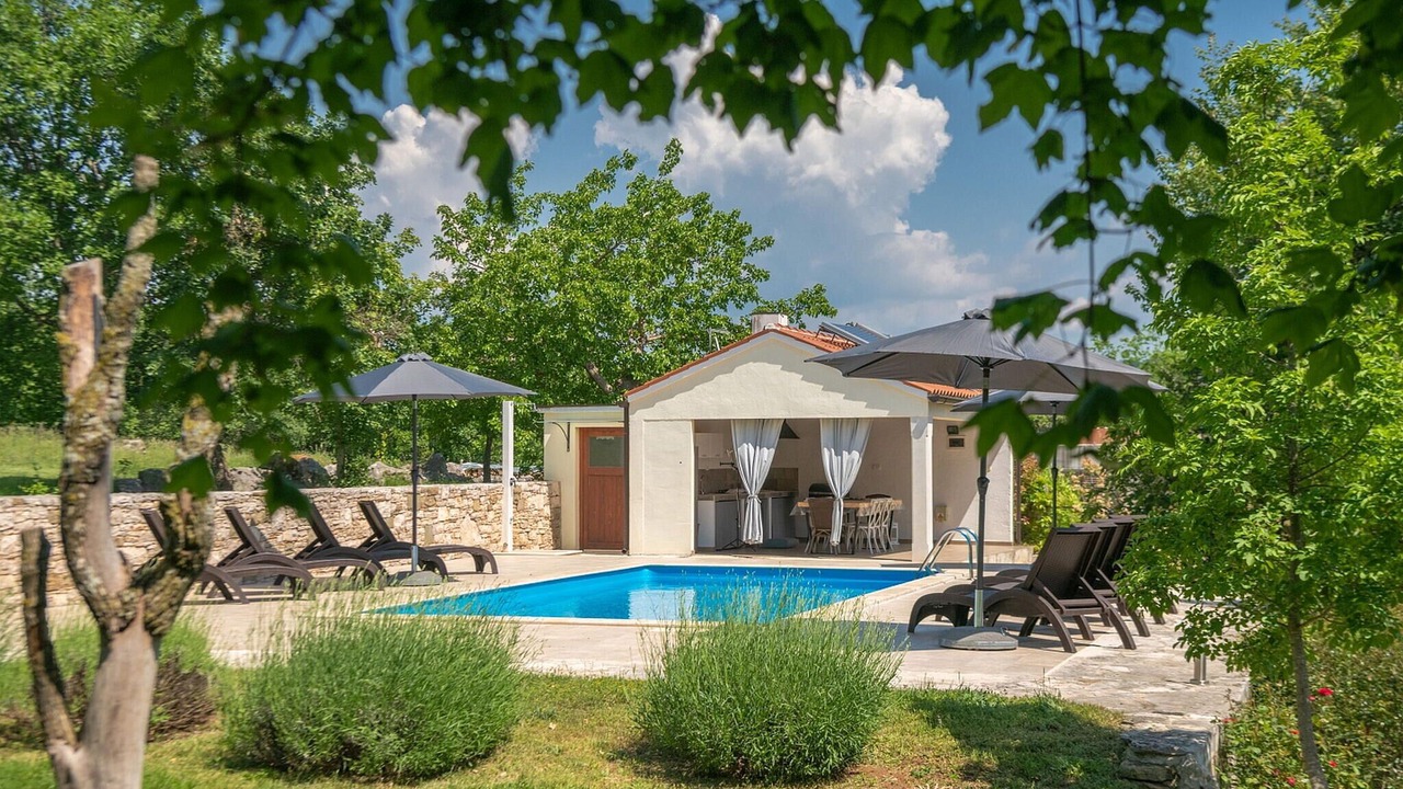 Photo of Outdoor in Makovci
