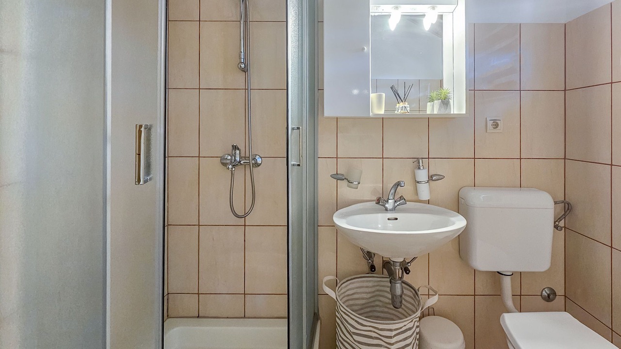 Photo of Bathroom in Praznica