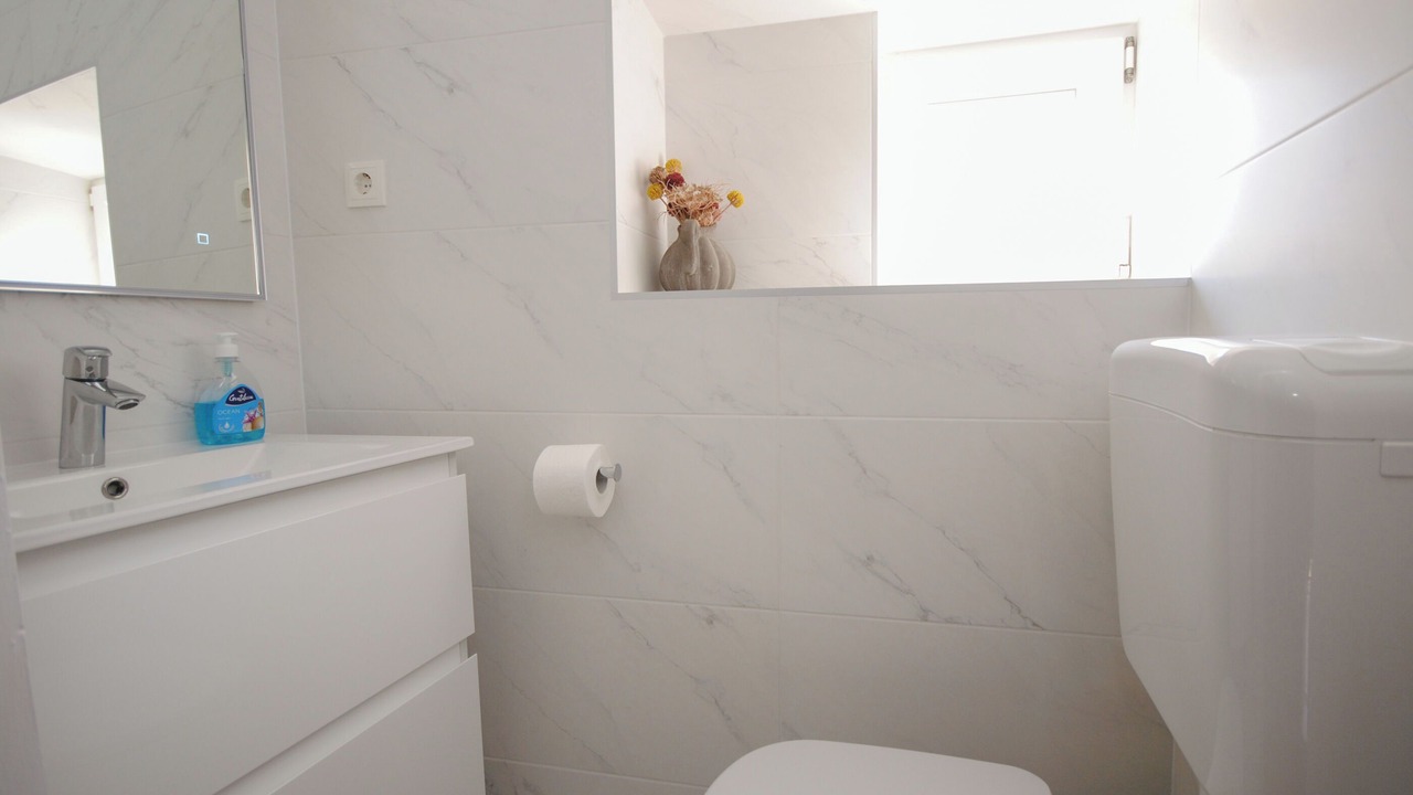 Photo of Bathroom in Cove Rogacic