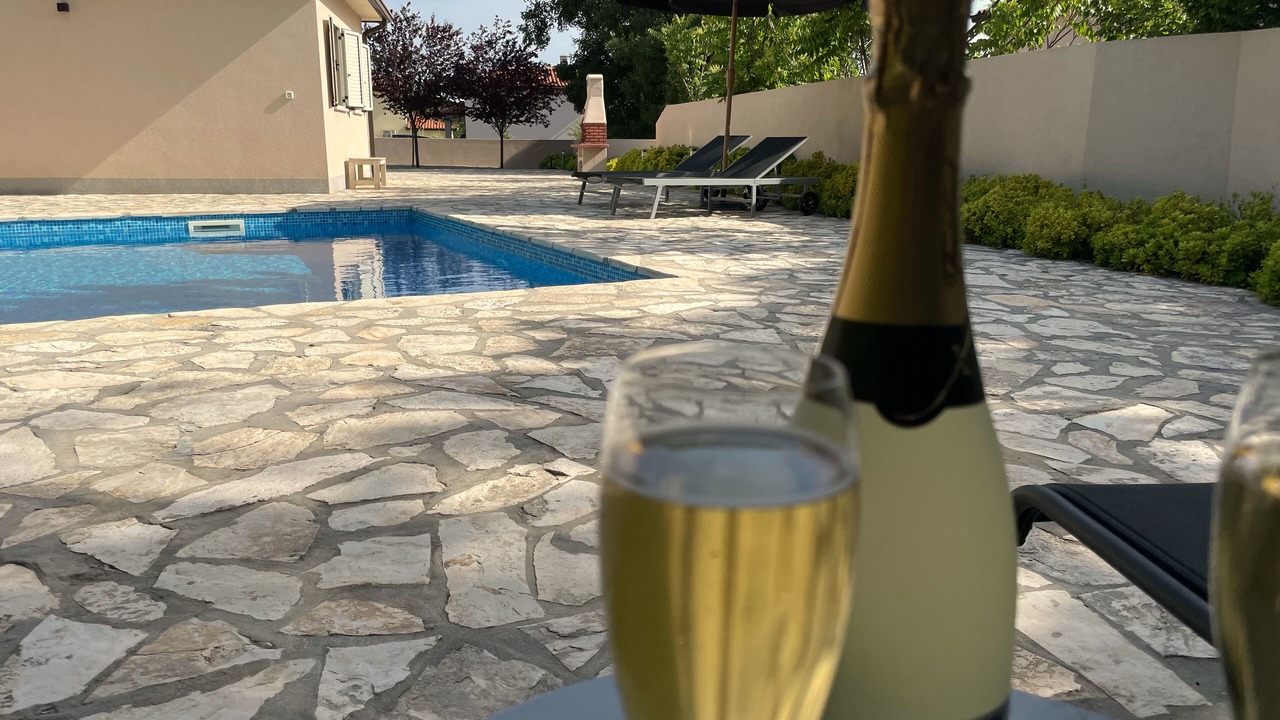 Photo of Outdoor in Brgod