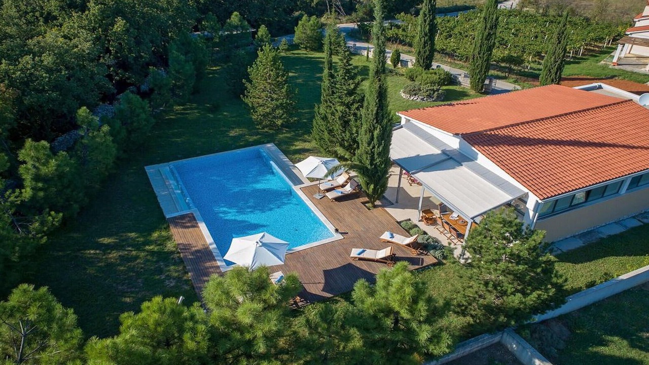Photo of Outdoor in Rogocana