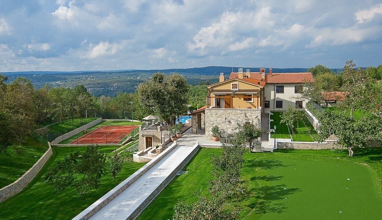 Photo of Outdoor in Kapelica