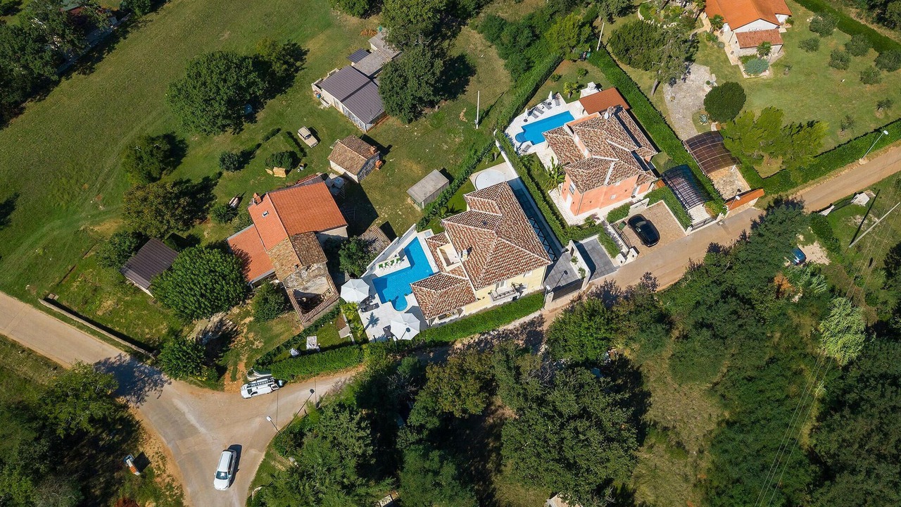 Photo of Others in Babici