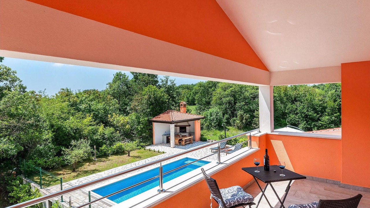 Photo of Outdoor in Topid