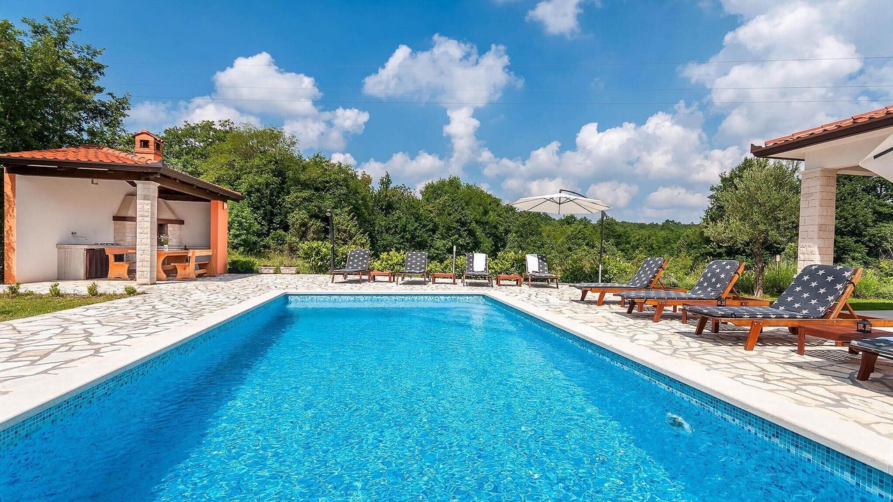 Photo of Outdoor in Topid