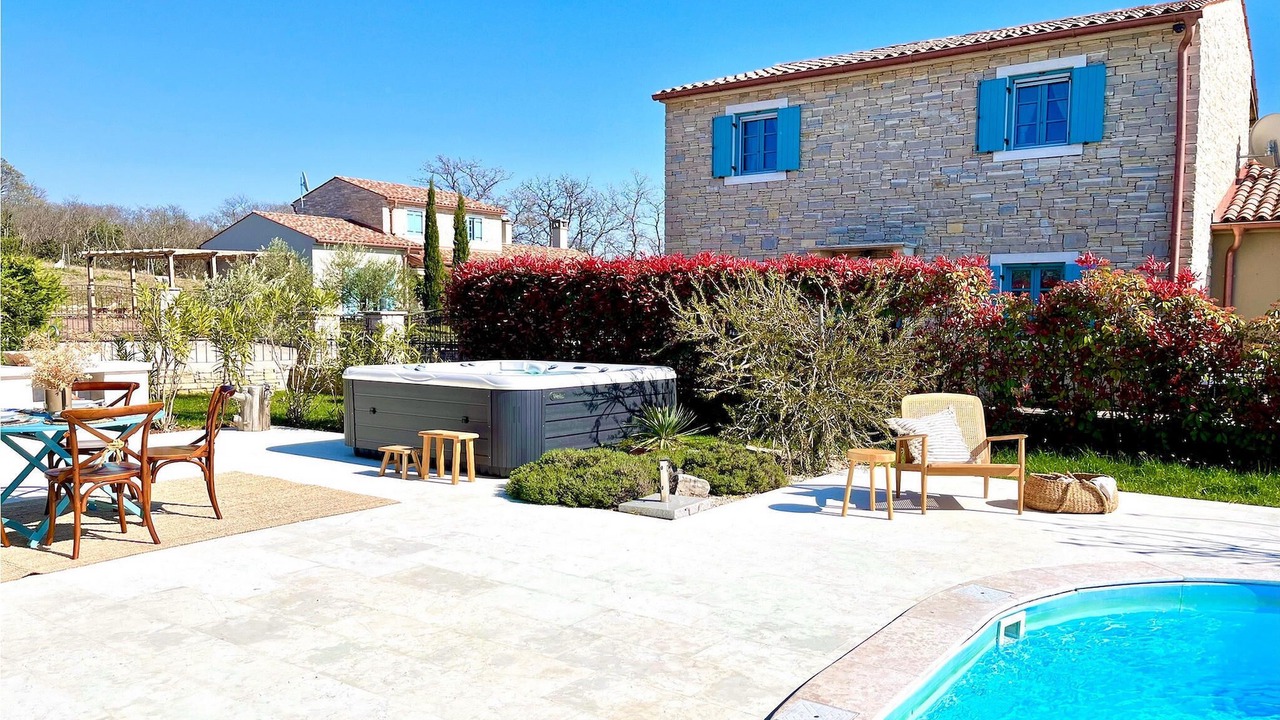 Photo of Outdoor in Vardica