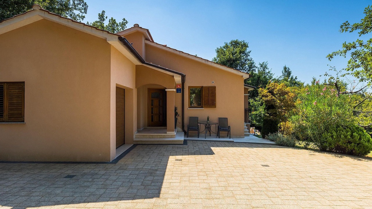 Photo of Others in Heki