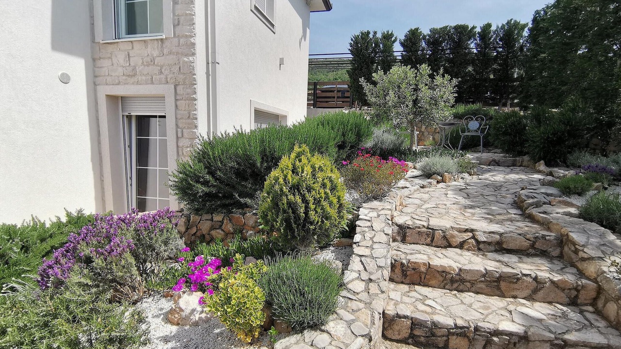 Photo of Others in Viskovici