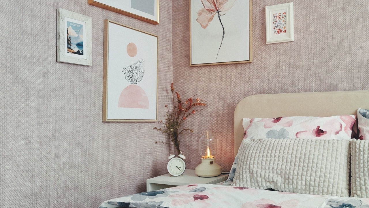 Photo of Bedroom in Center