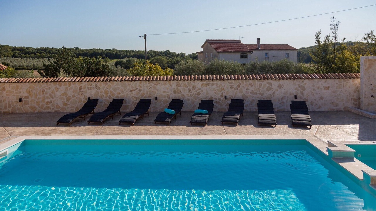 Photo of Outdoor in Vrvari