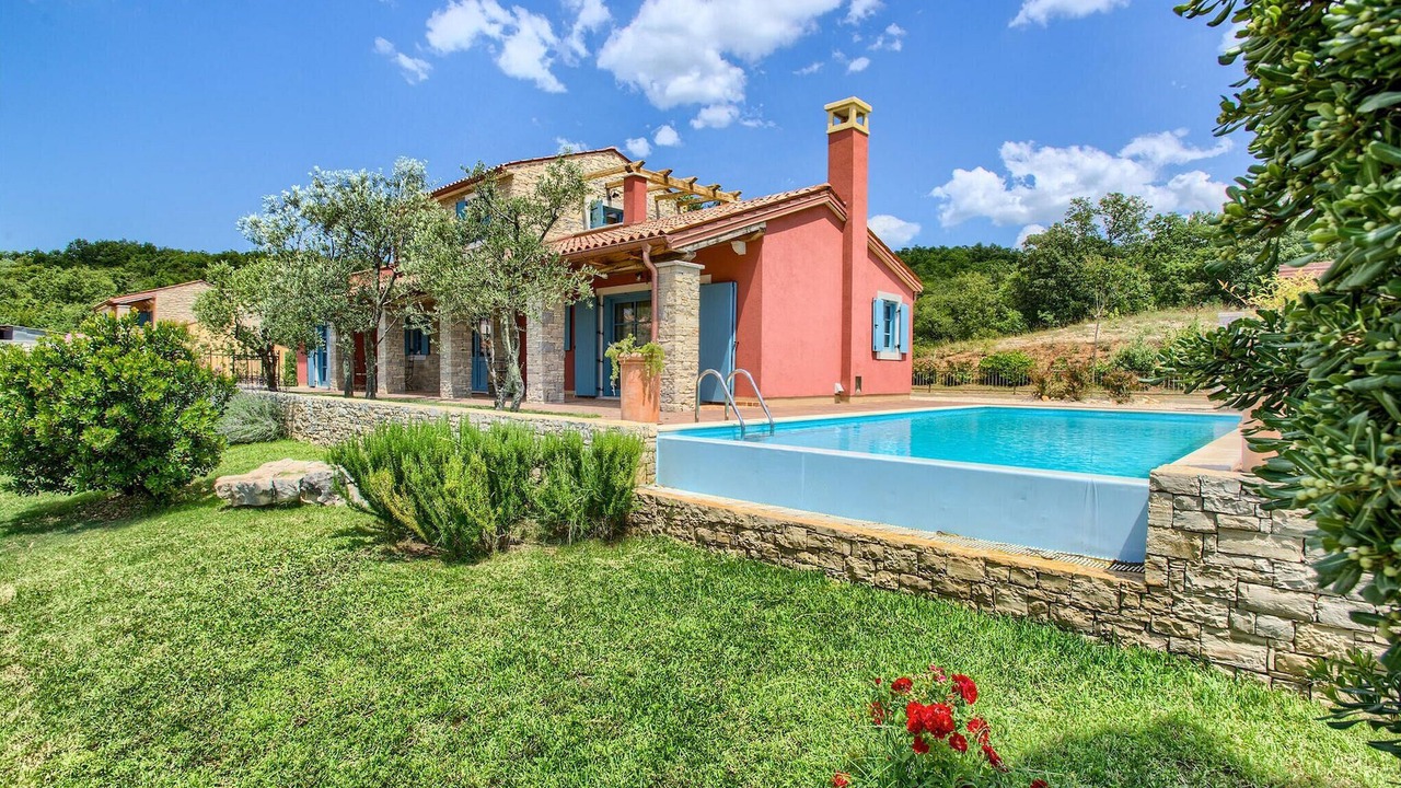Photo of Outdoor in Vardica