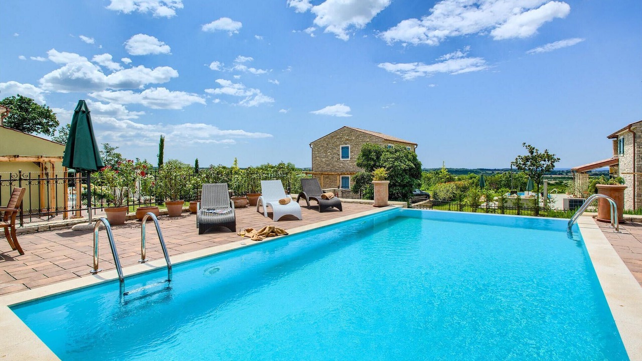 Photo of Outdoor in Vardica