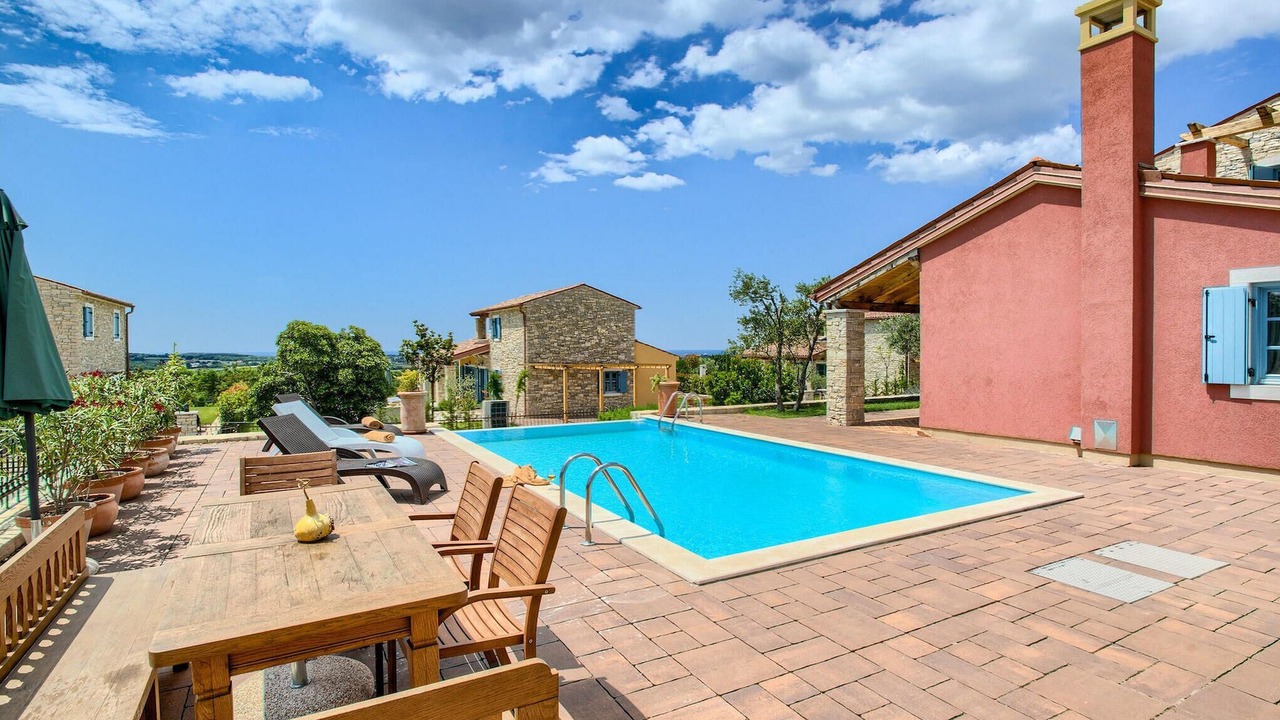Photo of Outdoor in Vardica