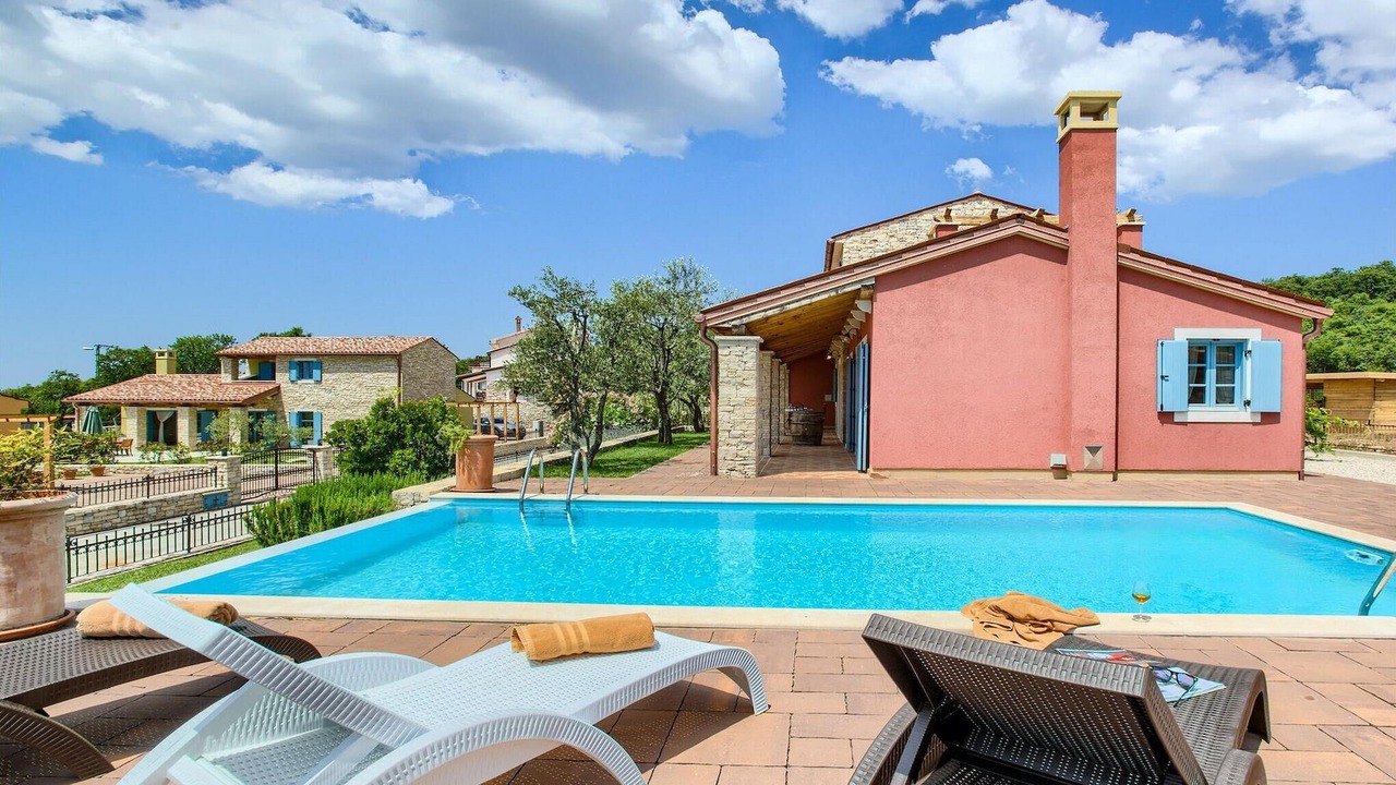 Photo of Outdoor in Vardica
