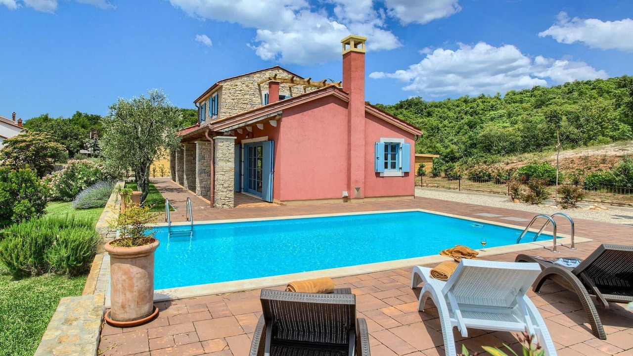 Photo of Outdoor in Vardica