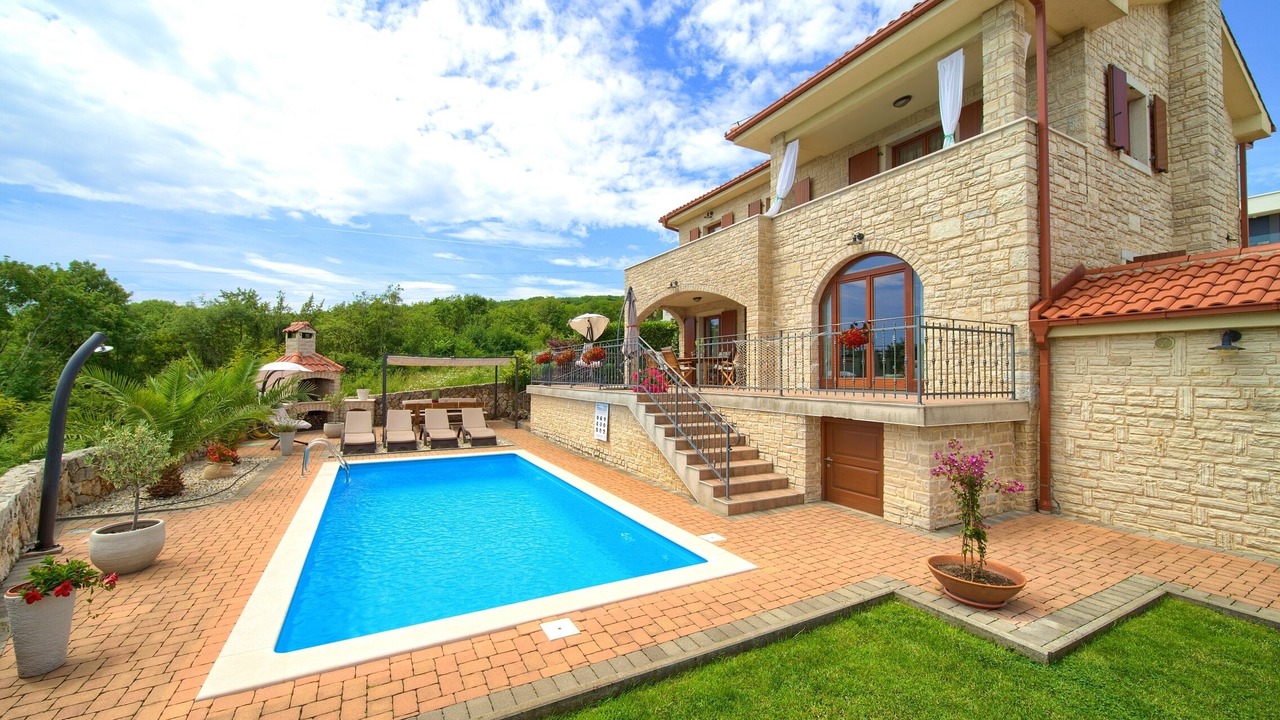 Photo of Outdoor in Salatic