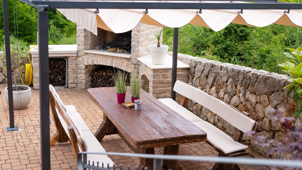 Photo of Outdoor in Salatic