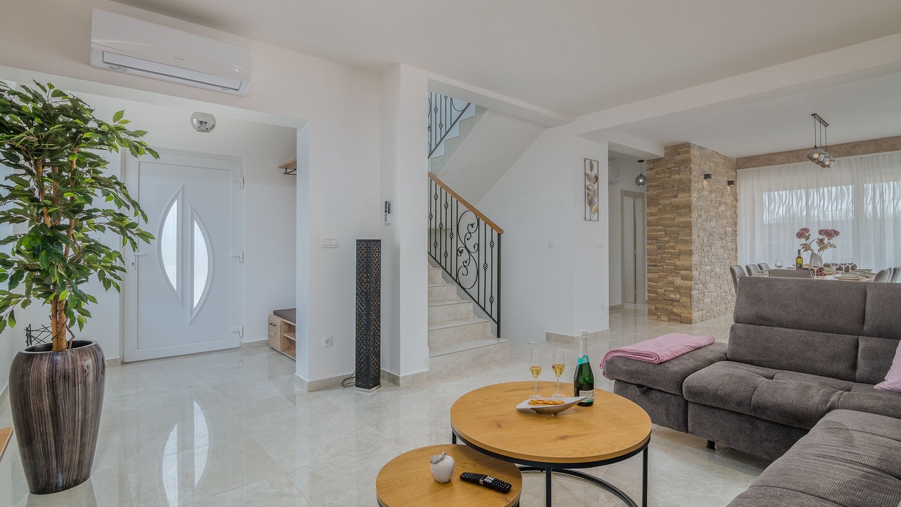 Photo of Livingroom in Linardici
