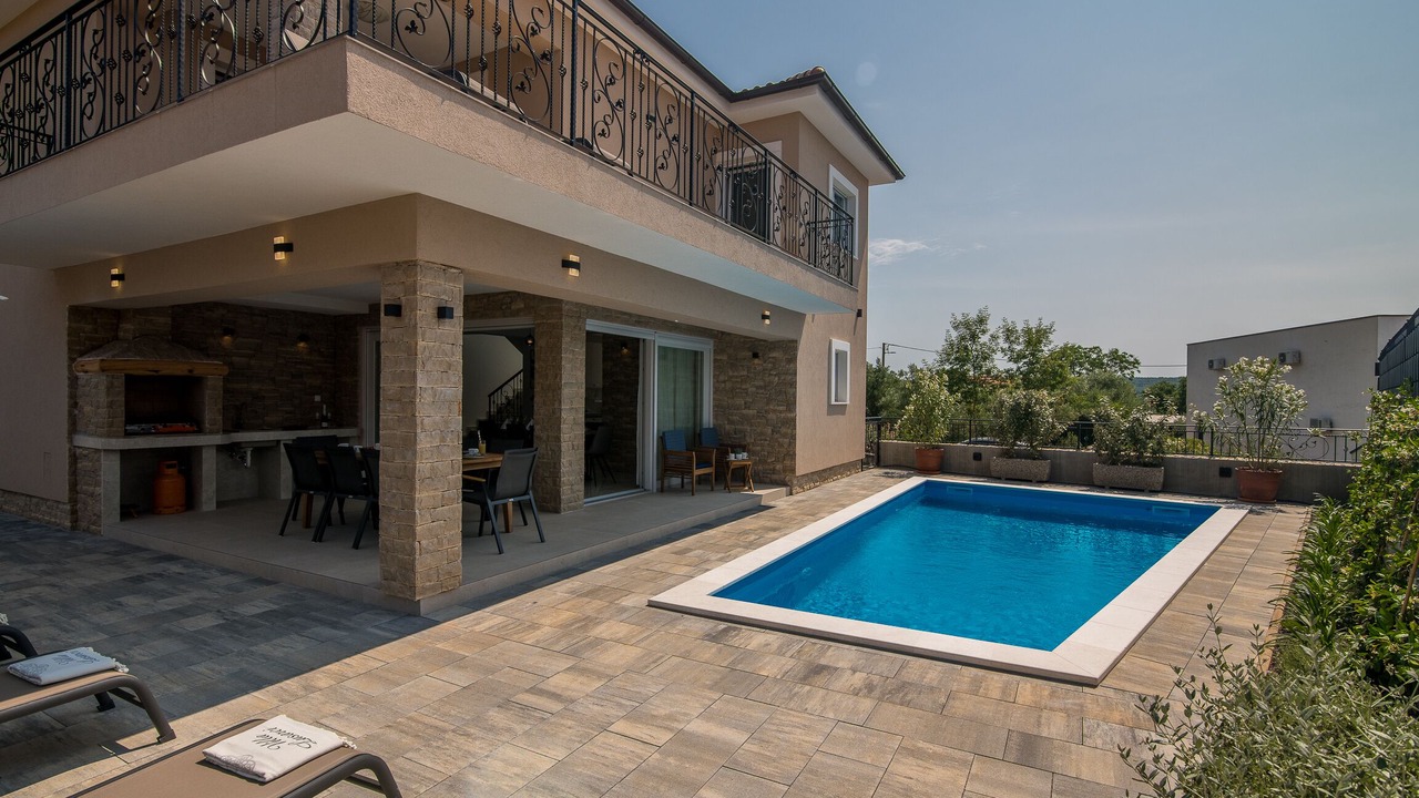 Photo of Outdoor in Linardici