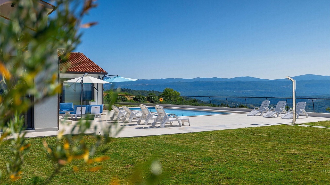Photo of Outdoor in Vrh