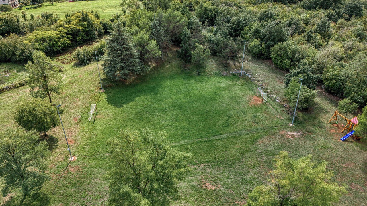 Photo of Outdoor in Muzini