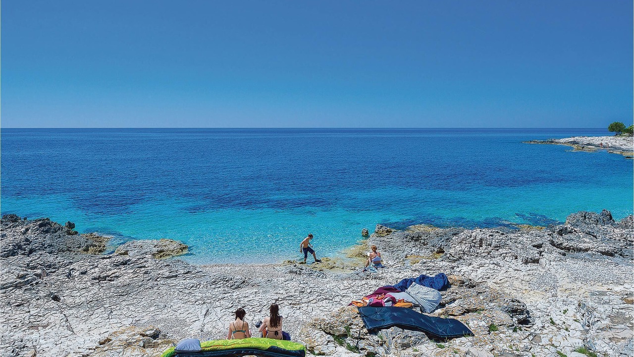 Photo of Others in Soline