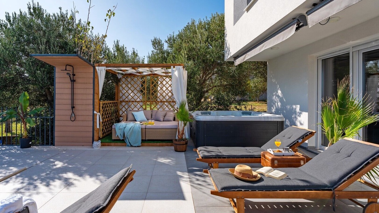 Photo of Outdoor in Rudine