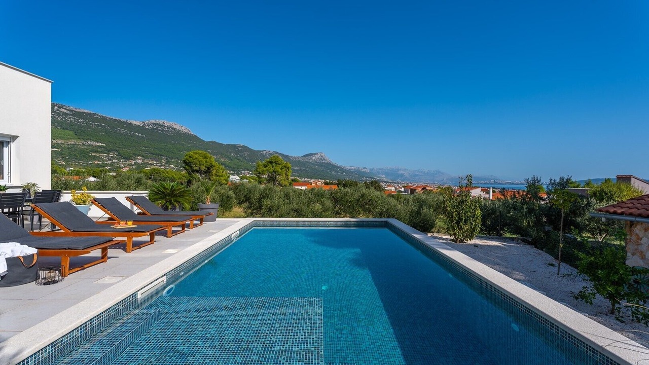 Photo of Outdoor in Rudine