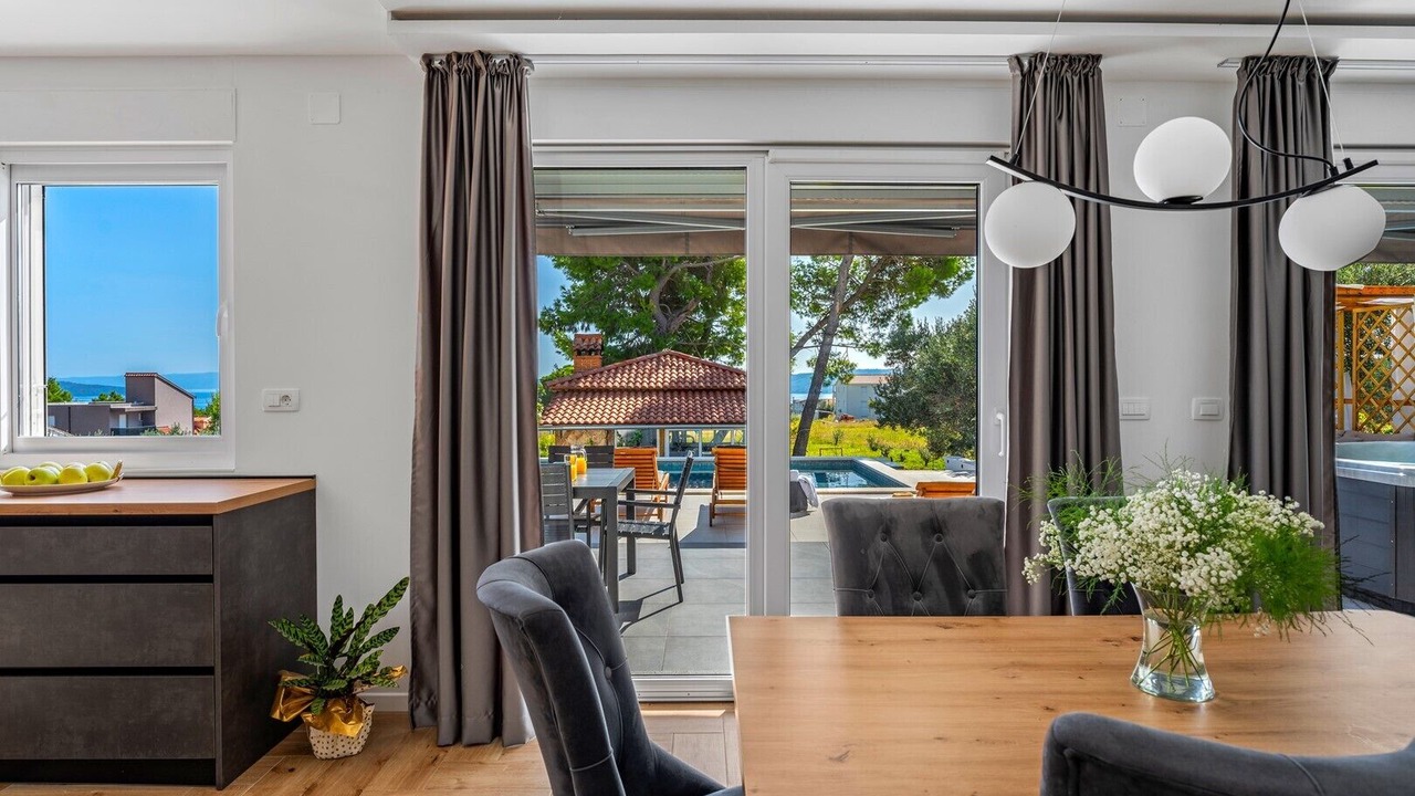 Photo of Outdoor in Rudine
