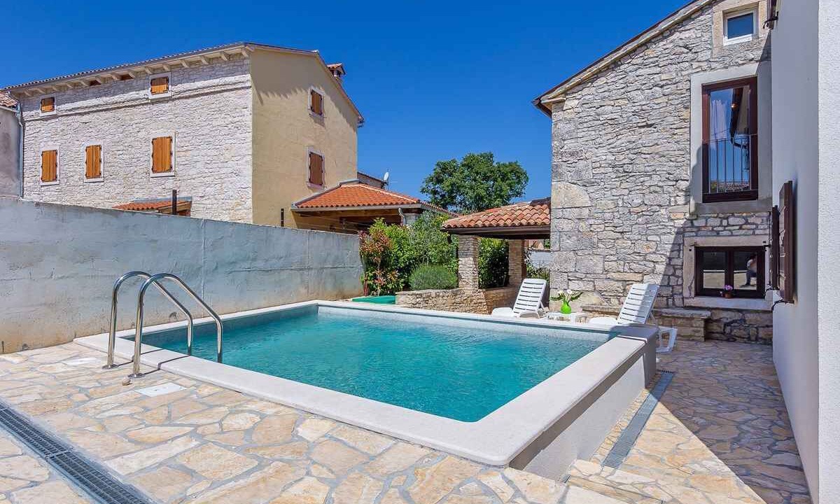 Photo of Outdoor in Peresiji