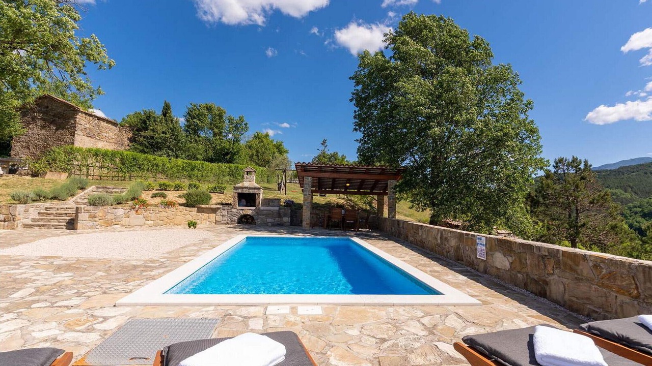 Photo of Outdoor in Pican