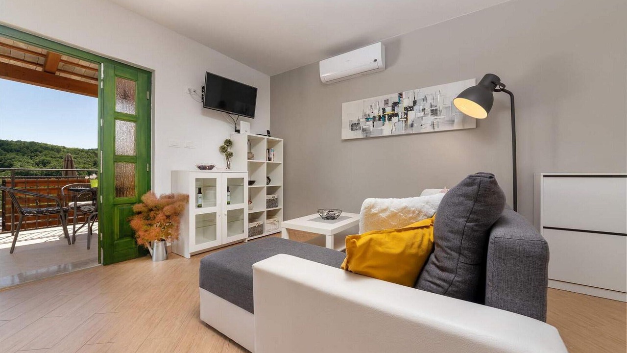 Photo of Bedroom in Pican