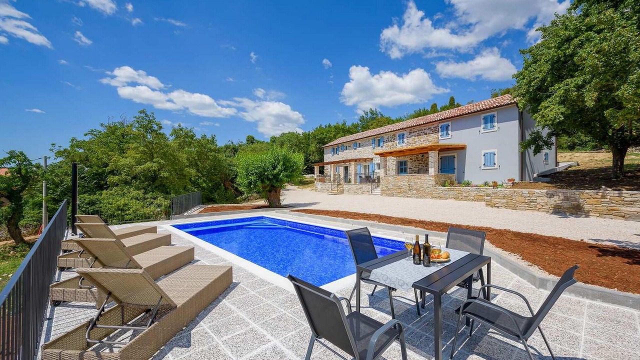 Photo of Outdoor in Cepic